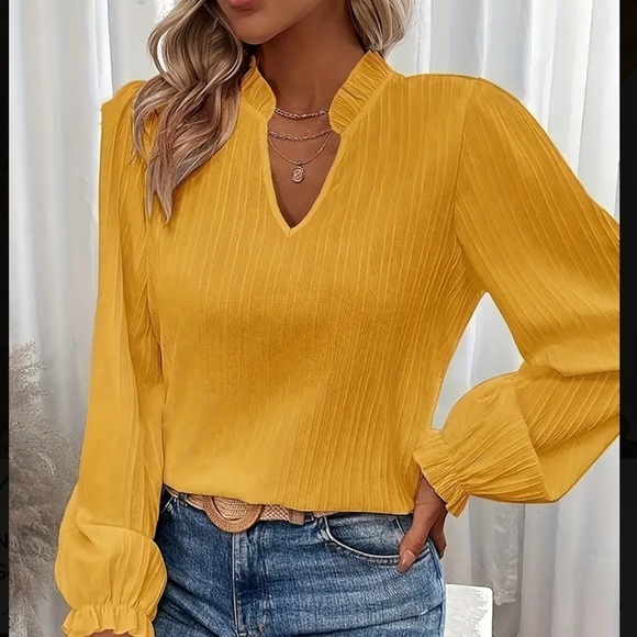 New Yellow Neck Textured Simple Blouse - Picture 3 of 7